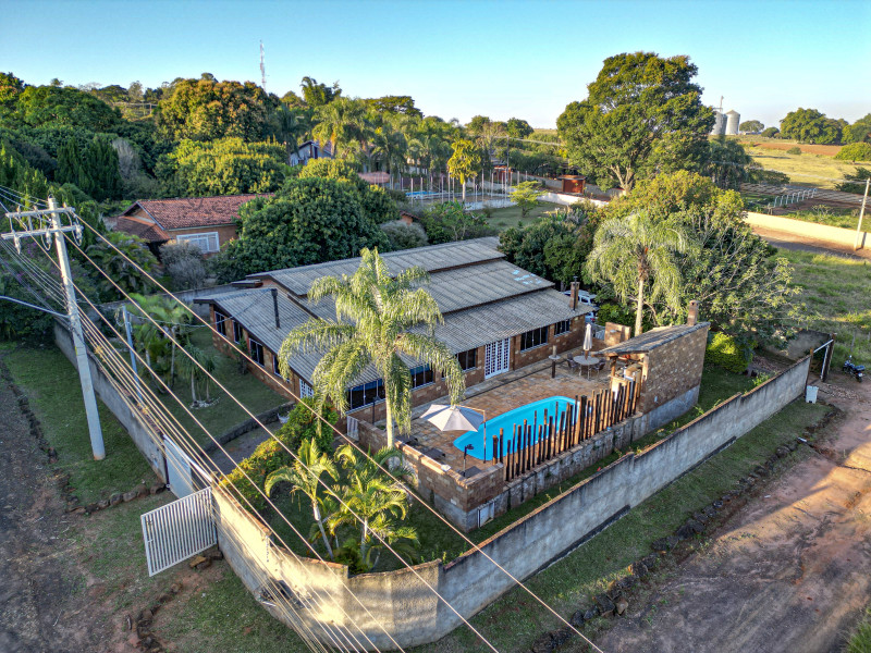 imóvel com 400m² - Jardim São Pedro - Águas de Santa Bárbara