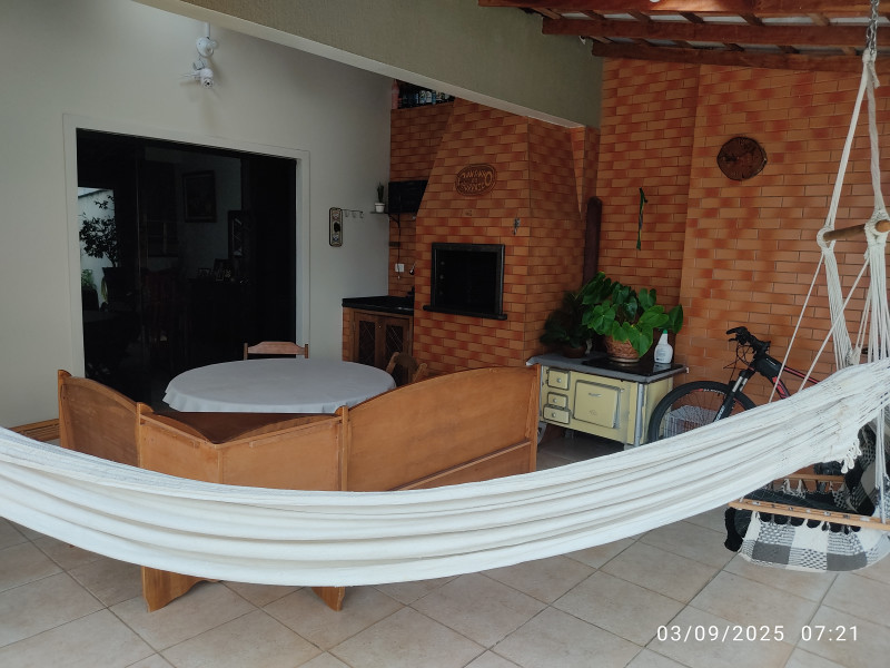 imóvel com 200m² - guabirotuba - Curitiba