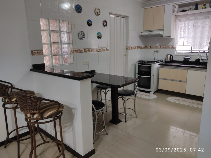 imóvel com 200m² - guabirotuba - Curitiba