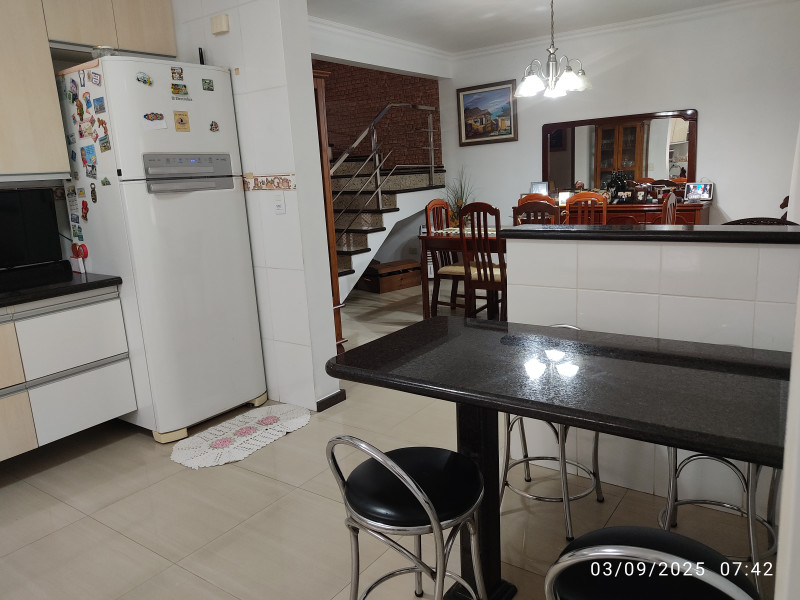 imóvel com 200m² - guabirotuba - Curitiba