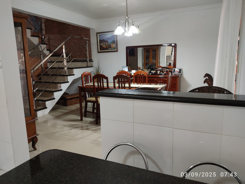 imóvel com 200m² - guabirotuba - Curitiba