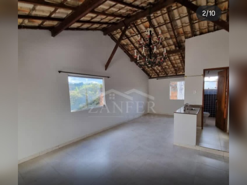 imóvel com 430m² - Vila Santa Terezinha - São João del Rei