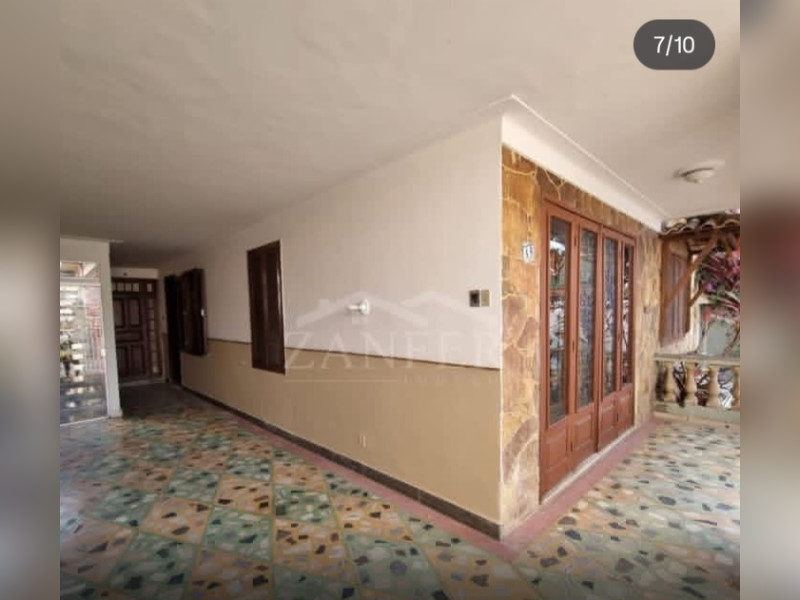 imóvel com 430m² - Vila Santa Terezinha - São João del Rei