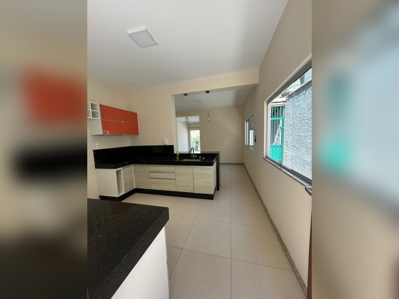 imóvel com 300m² - Centro - Cantagalo