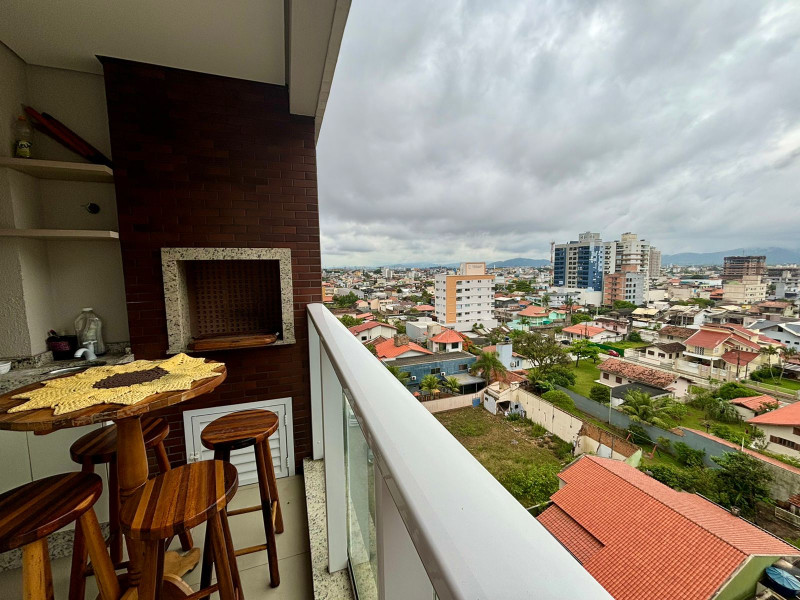imóvel com 68m² - centro - Navegantes
