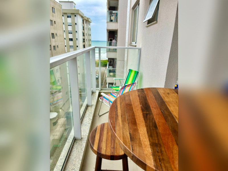 imóvel com 68m² - centro - Navegantes