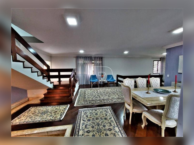 imóvel com 870m² - Vila Vianna - Cotia