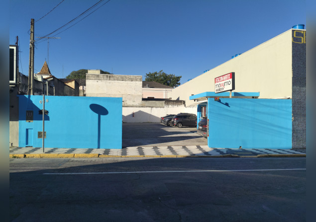 imóvel com 361m²