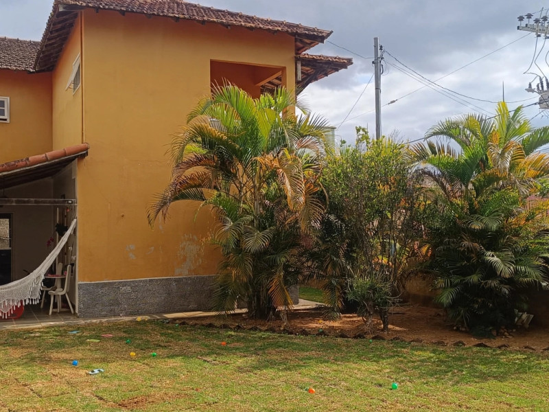 imóvel com 400m² - Centro - Lima Duarte