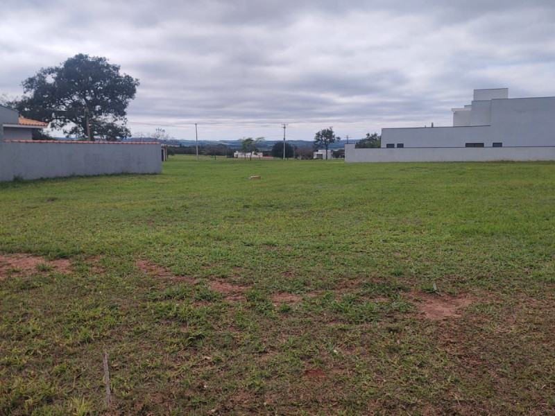 imóvel com 578m² - Riviera de Santa Cristina I - Arandu
