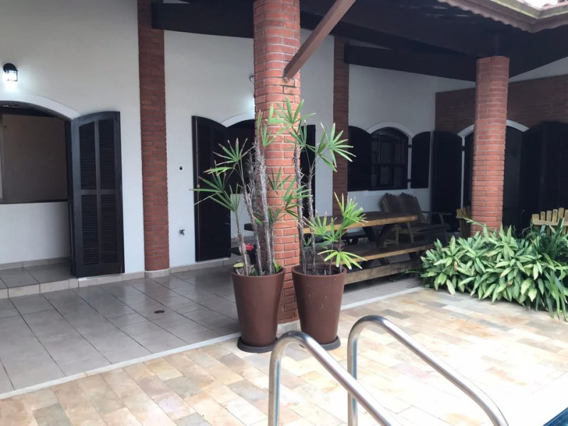 imóvel com 212m² - Cidade Nova Peruíbe - Peruíbe