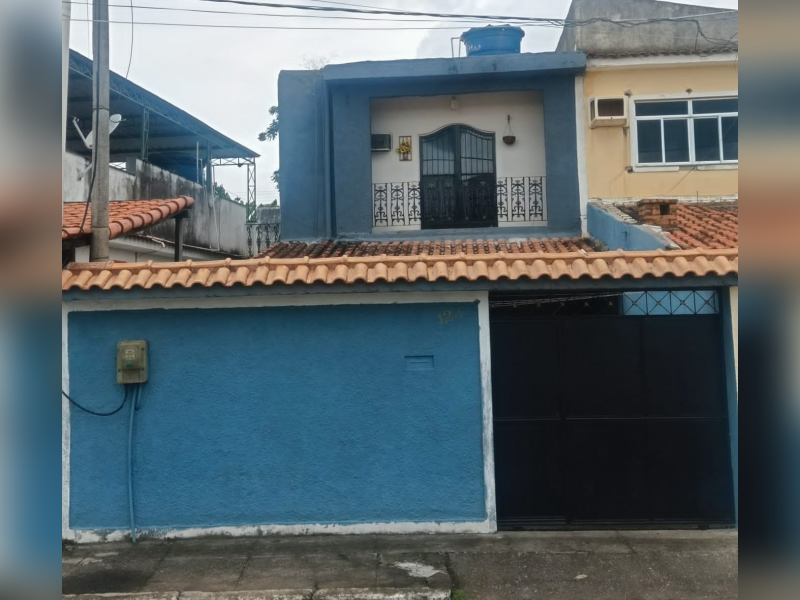 imóvel com 212m² - Comendador Soares - Nova Iguaçu