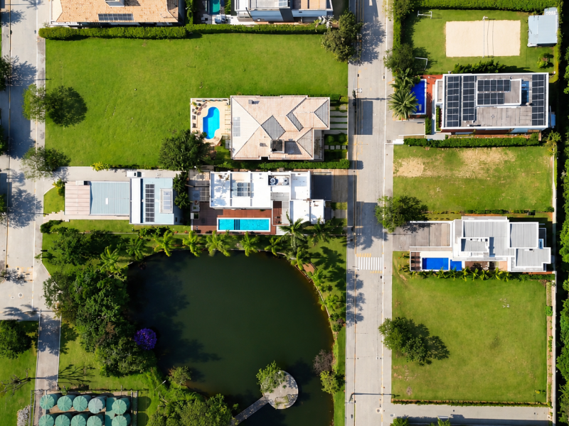imóvel com 525m² - Praia das Taquaras - Balneário Camboriú