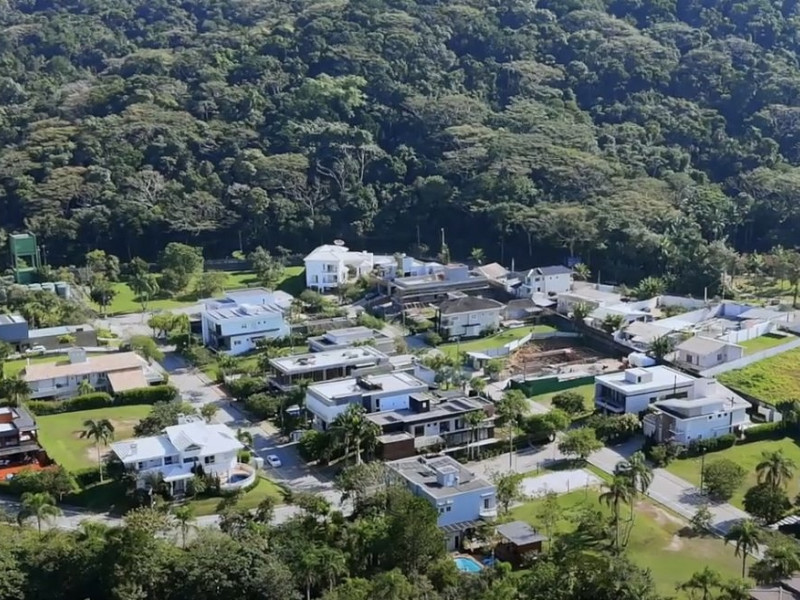 imóvel com 525m² - Praia das Taquaras - Balneário Camboriú