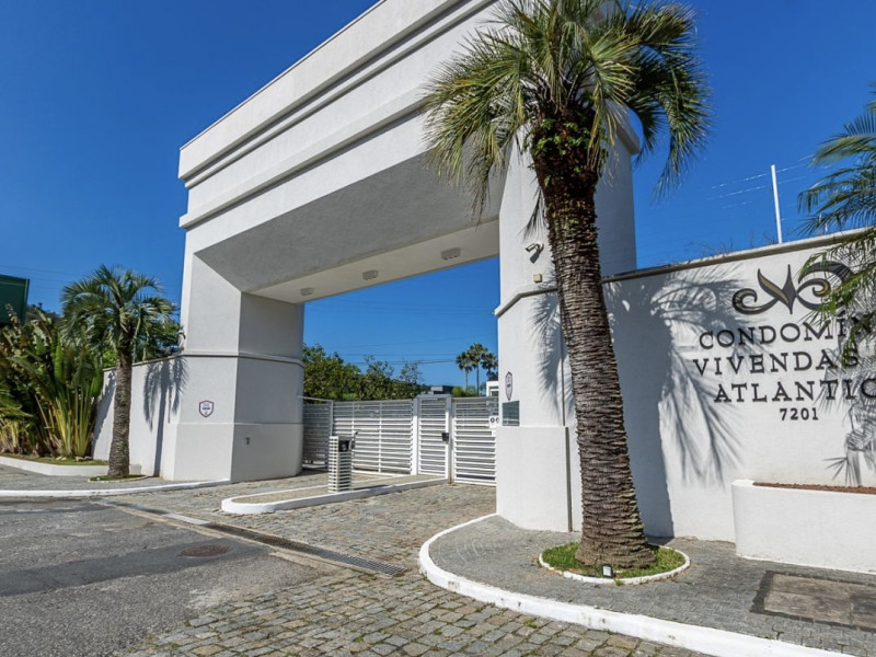imóvel com 525m² - Praia das Taquaras - Balneário Camboriú