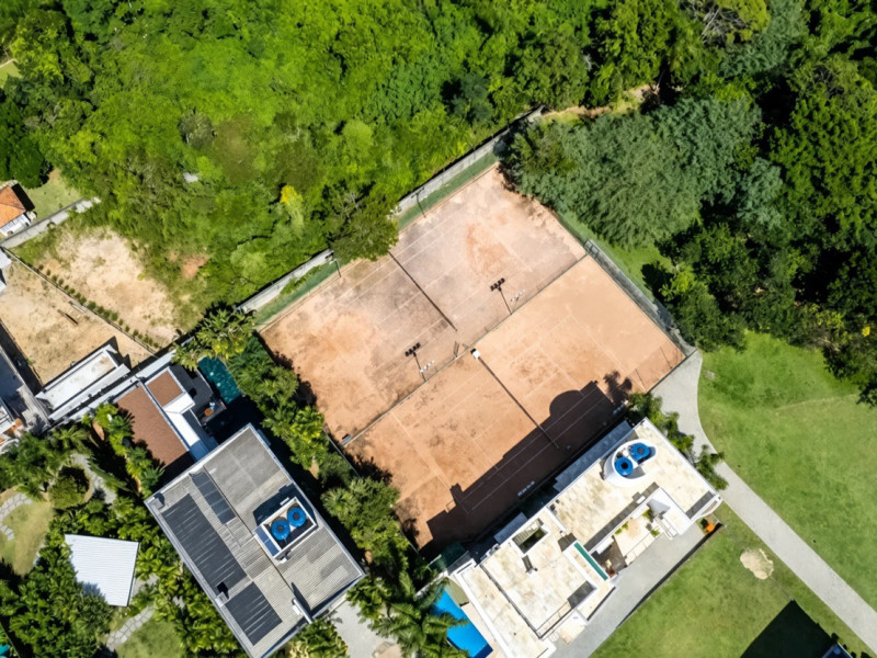 imóvel com 525m² - Praia das Taquaras - Balneário Camboriú