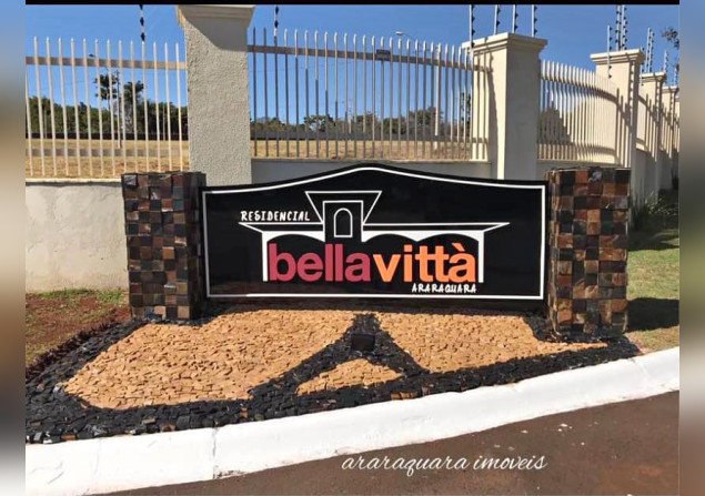 imóvel com 261m²
