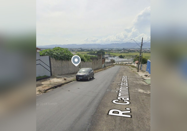 imóvel com 1039m²