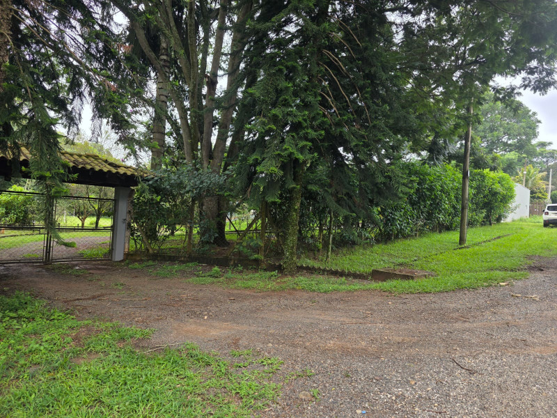 imóvel com 3250m² - Recanto dos Pássaros - São Carlos