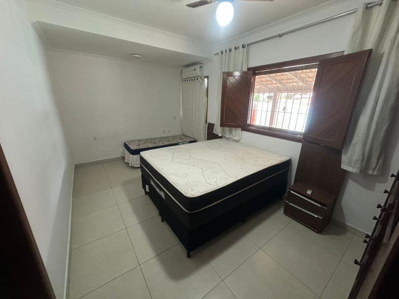 imóvel com 300m² - Centro - Marataizes