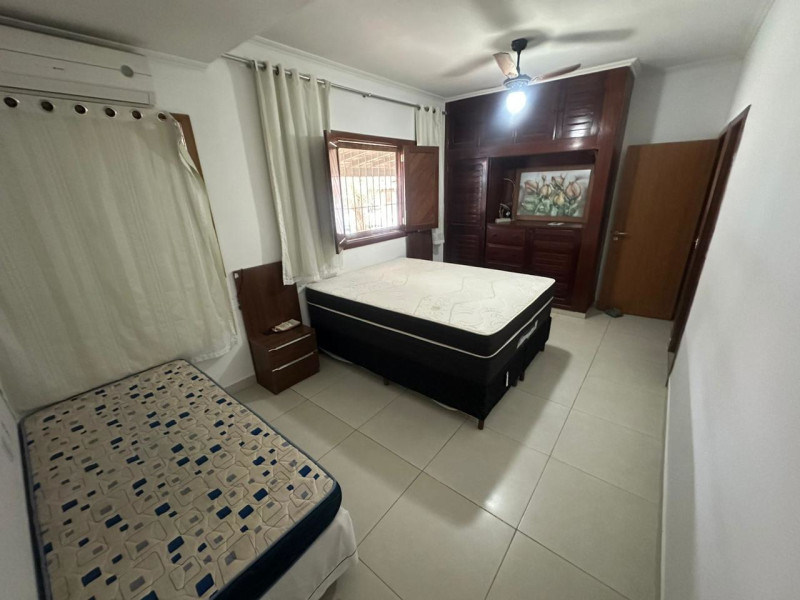 imóvel com 300m² - Centro - Marataizes