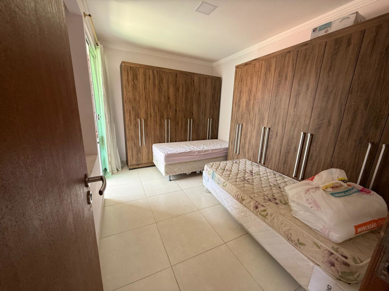 imóvel com 300m² - Centro - Marataizes