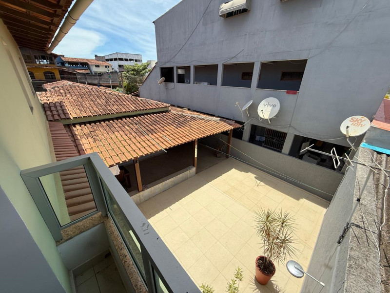 imóvel com 300m² - Centro - Marataizes