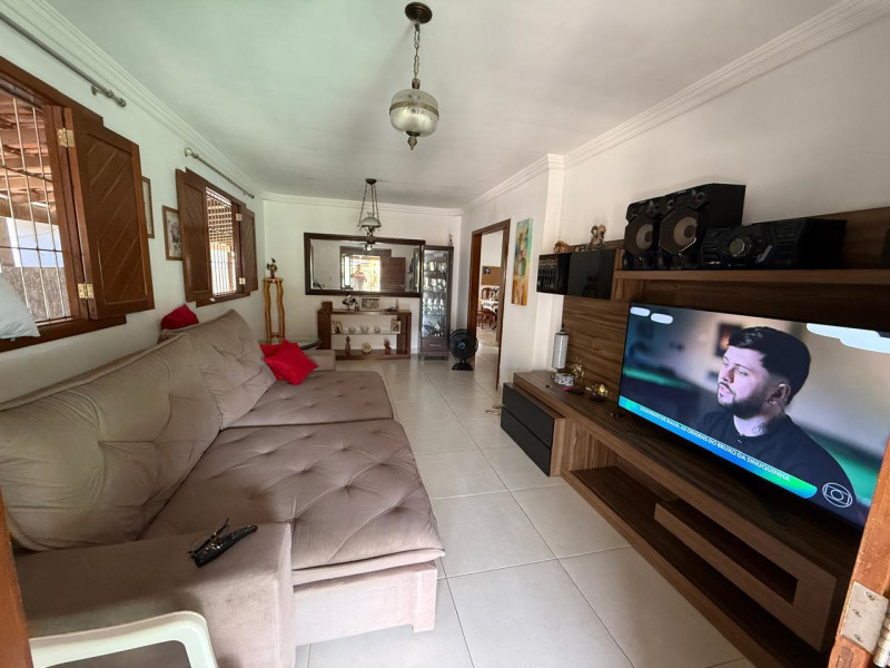 imóvel com 300m² - Centro - Marataizes