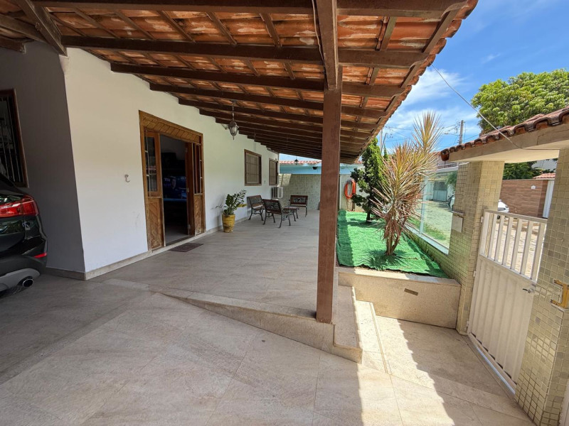 imóvel com 300m² - Centro - Marataizes