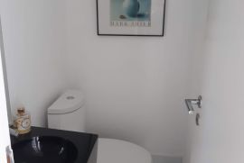4.jpeg