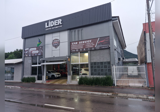 imóvel com 545m²