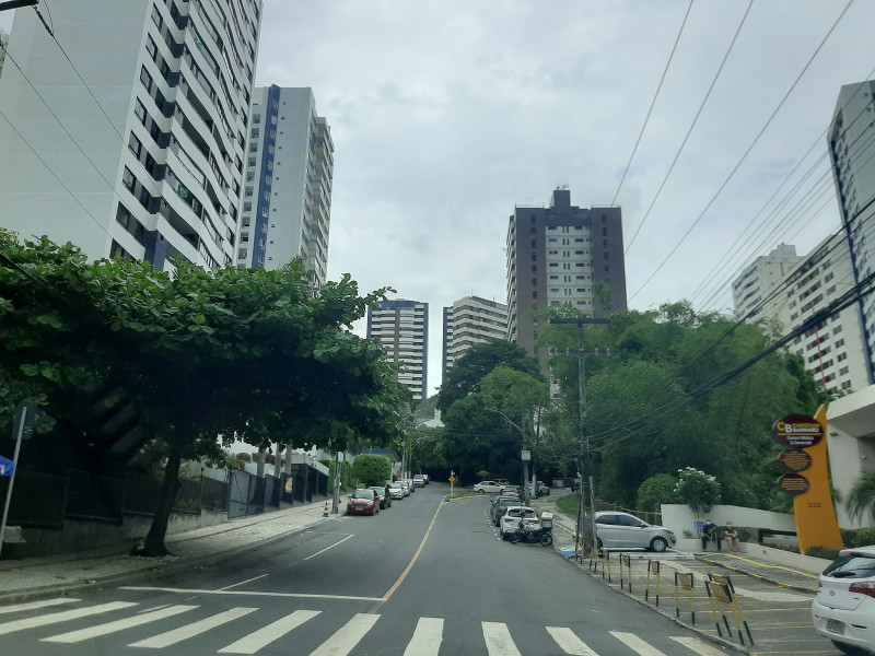 imóvel com 78m² - Candeal - Salvador