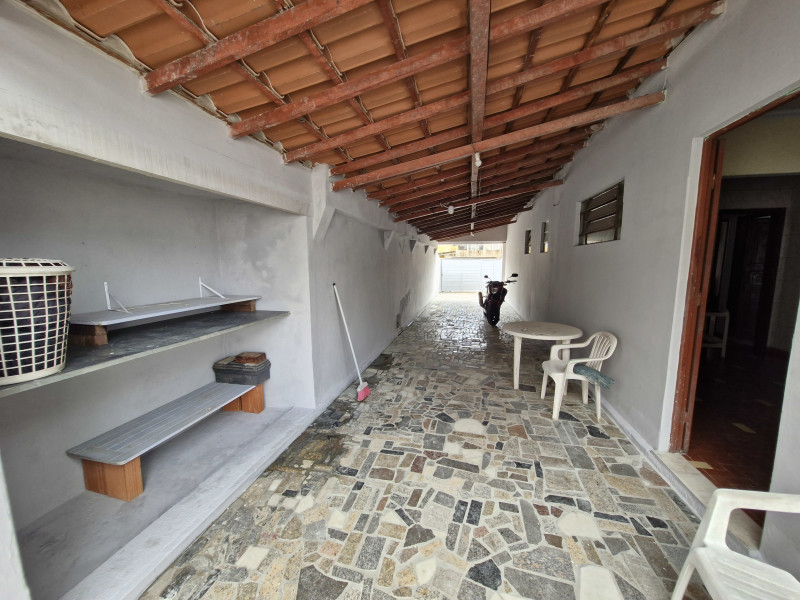 imóvel com 300m² - Centro - São José do Vale do Rio Preto