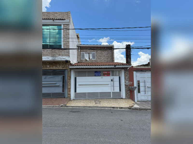 imóvel com 210m² - Jardim São João - Ferraz de Vasconcelos