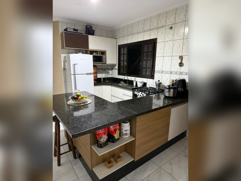 imóvel com 210m² - Jardim São João - Ferraz de Vasconcelos