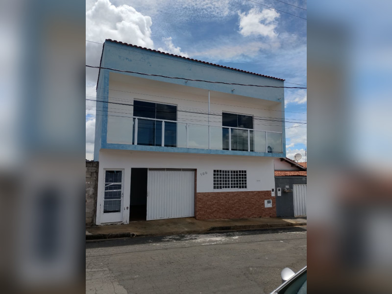 imóvel com 200m² - Jardim Helio Vergueiro Leite - Espirito Santo do Pinhal