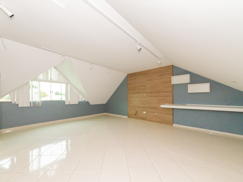 imóvel com 147m² - Uberaba - Curitiba