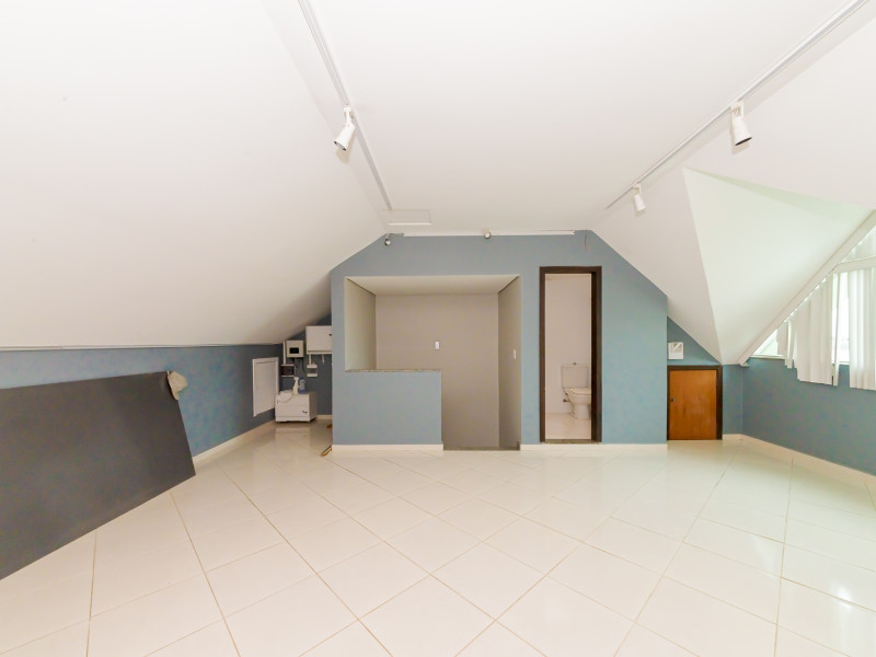imóvel com 147m² - Uberaba - Curitiba