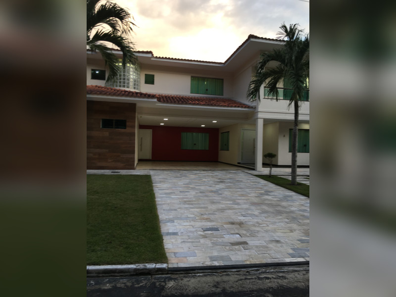 imóvel com 470m² - Ponta Negra - Manaus