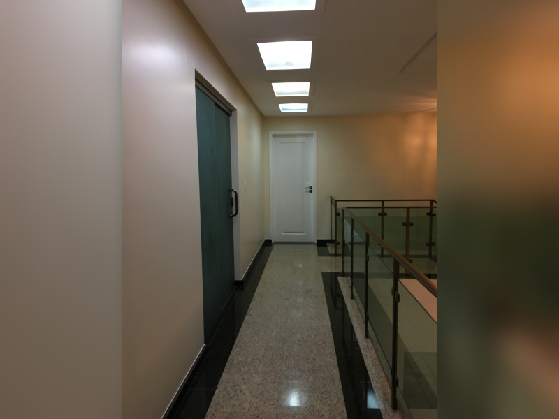 imóvel com 470m² - Ponta Negra - Manaus
