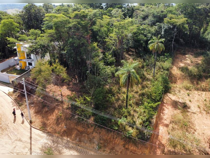 imóvel com 405m² - Centro - Vespasiano