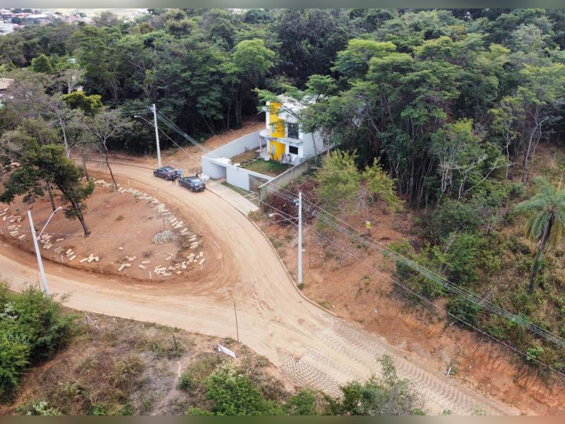 imóvel com 405m² - Centro - Vespasiano
