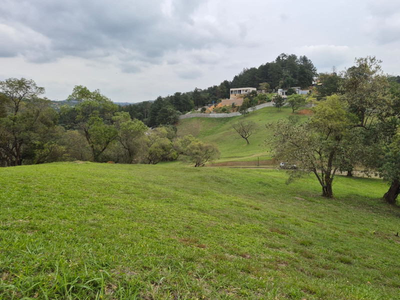 imóvel com 5000m² - Condomínio Voturuna - Santana de Parnaiba