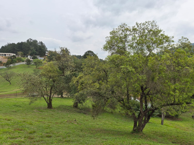 imóvel com 5000m² - Condomínio Voturuna - Santana de Parnaiba