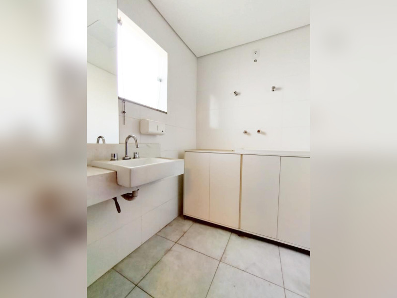 imóvel com 680m² - Ipiranga - Belo Horizonte