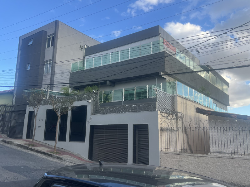 imóvel com 680m² - Ipiranga - Belo Horizonte