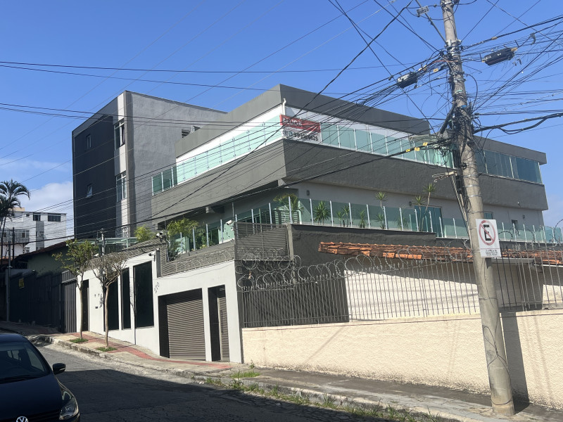 imóvel com 680m² - Ipiranga - Belo Horizonte