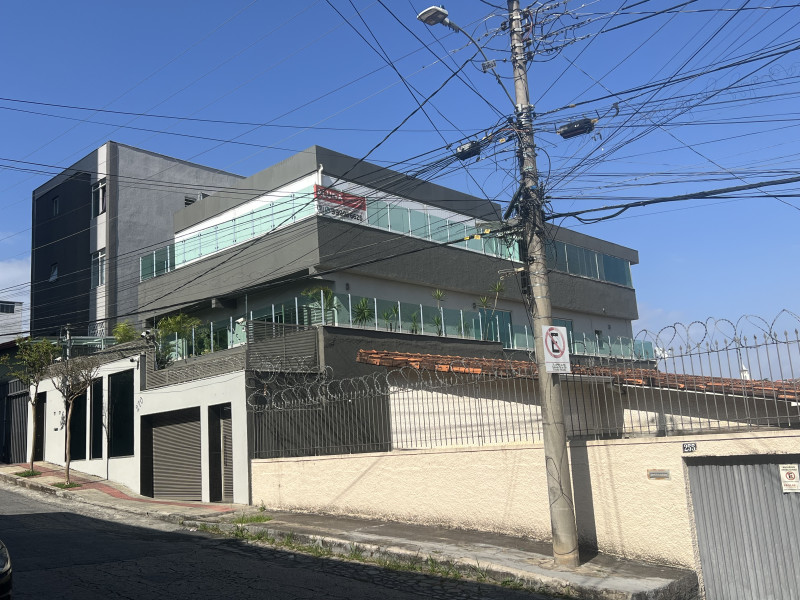 imóvel com 680m² - Ipiranga - Belo Horizonte