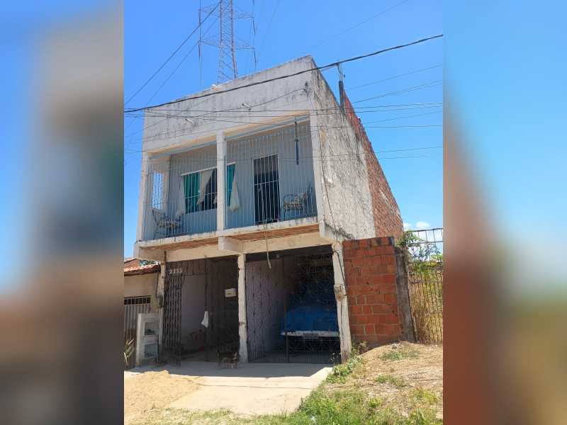 imóvel com 200m² - Siqueira - Maracanau