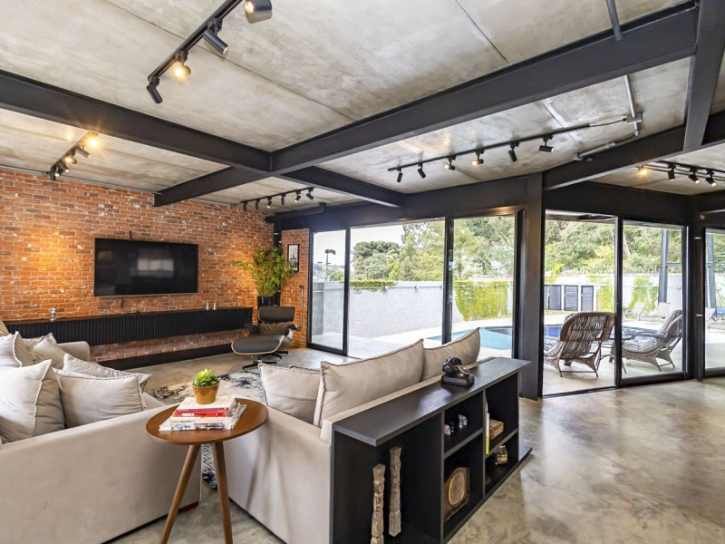 imóvel com 350m² - Campo Comprido - Curitiba